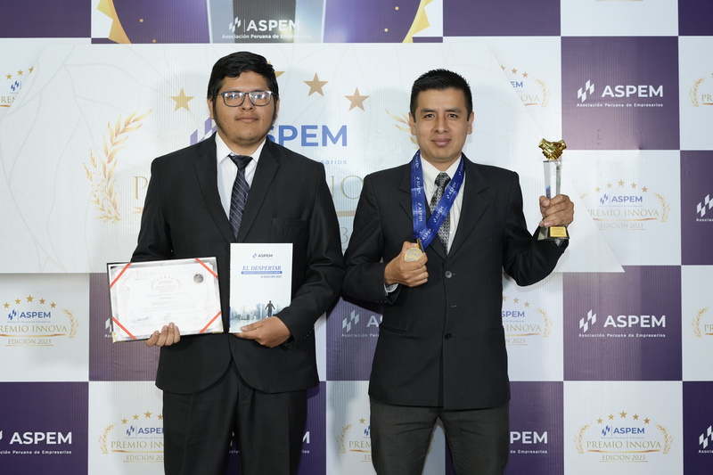 Premio Innova 2023 ASPEM Cusco Naisser Arias Inka Devs
