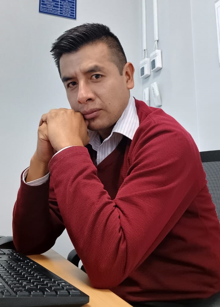 Docente a tiempo parcial en U. Continental